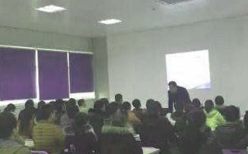 精选竞聘护理演讲稿3篇