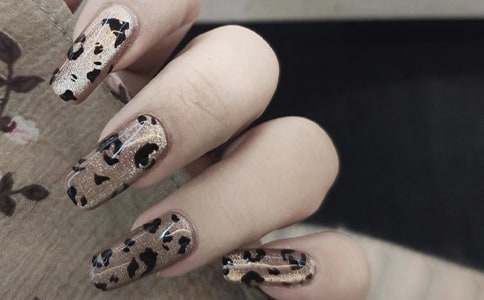 美甲朋友圈广告推广