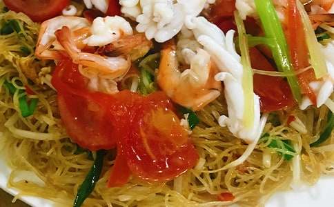 实用的蚂蚁搬食物作文(合集)