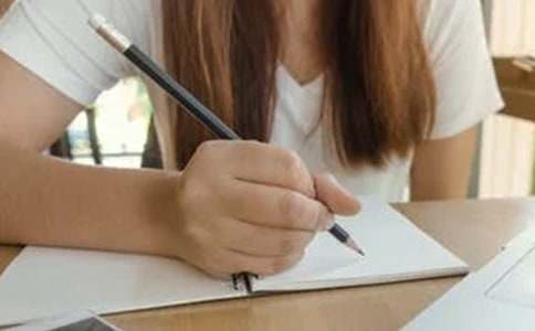 实用的我的卧室作文[热]