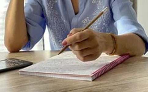 卧室作文300字[精品8篇]