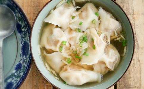 梦见吃馄饨