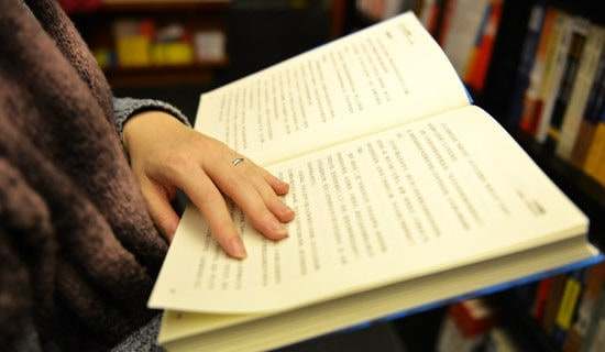 《一件军大衣》阅读答案3篇